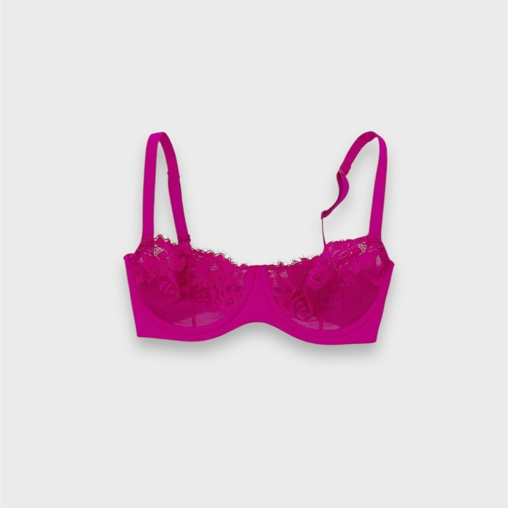 Skims Pink Underwire Bra 32D